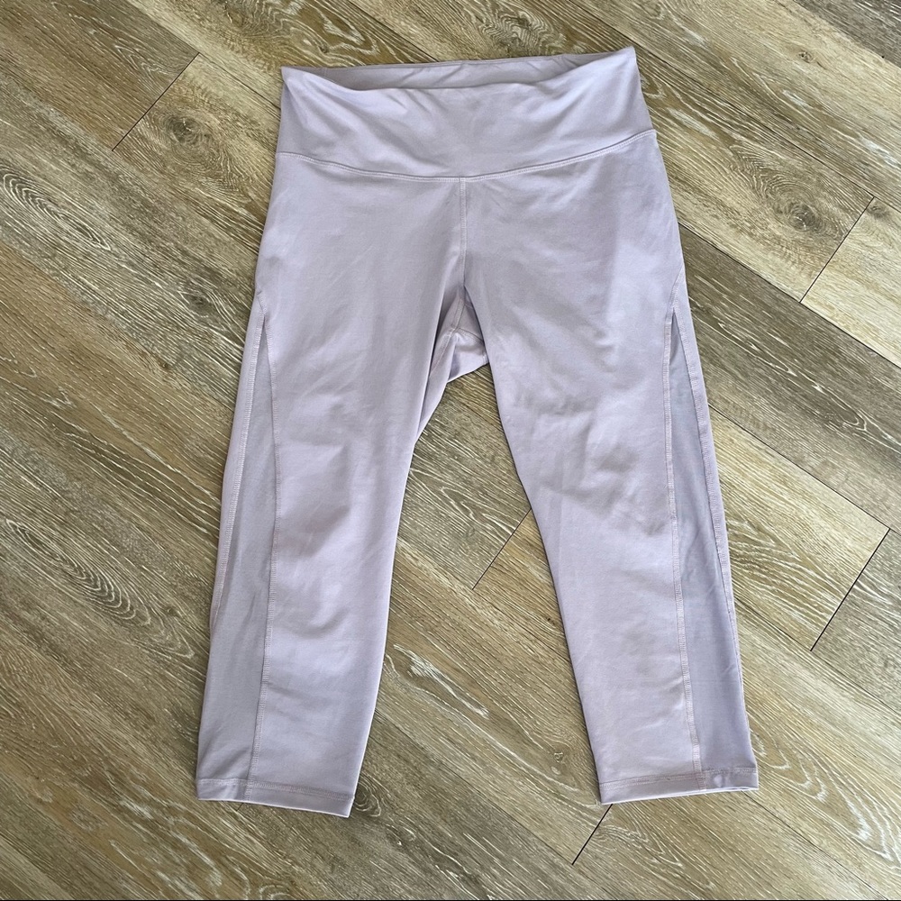 Old Navy Active Go Dry Mesh Trim Cropped Compression Legging